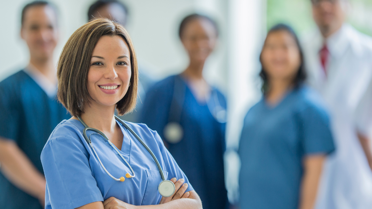 Доктор с пациентом. Современный врач. Medical career. Студенты медицинского. Медицинские стажировки.